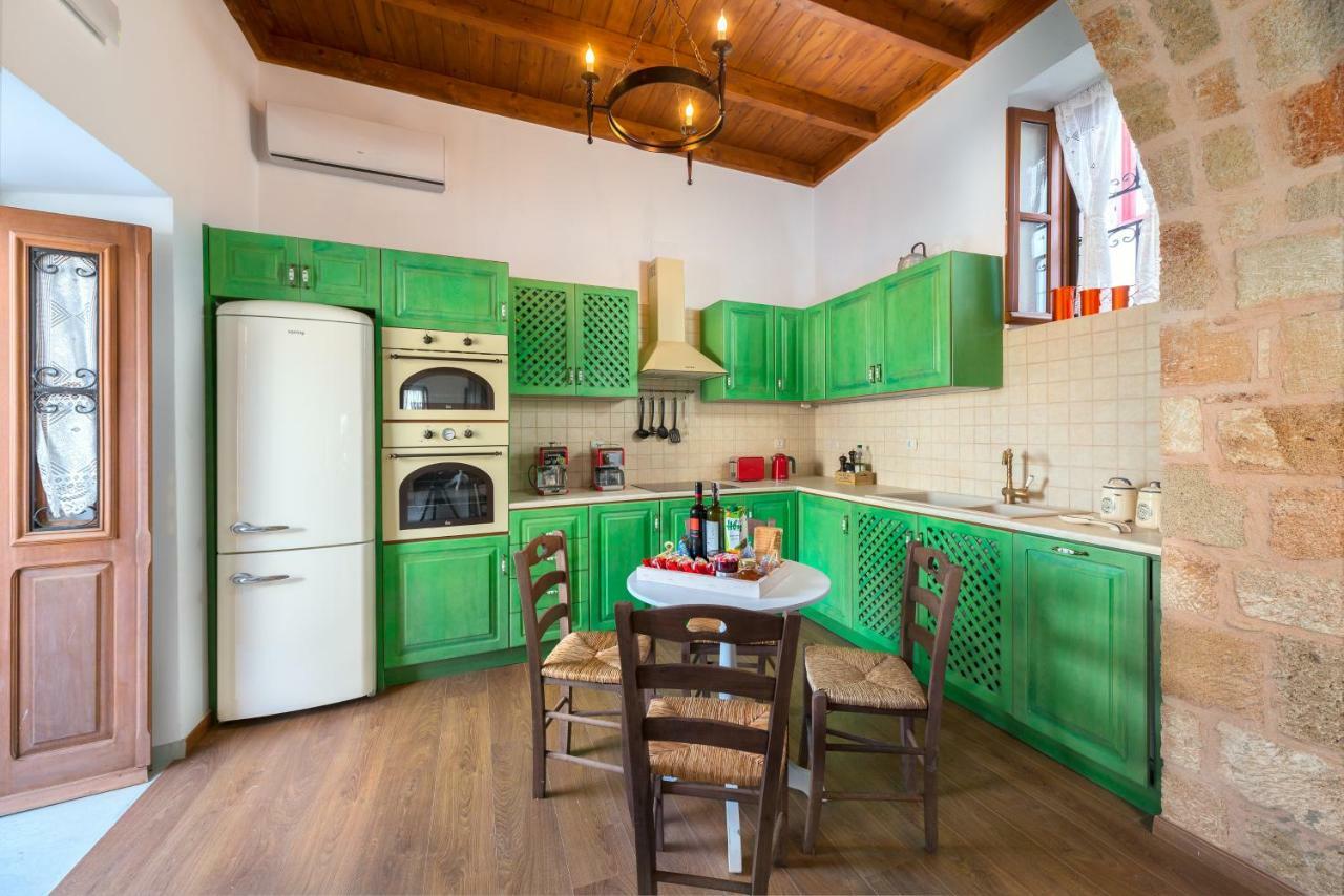 Villa Eftihia In Lindos 外观 照片
